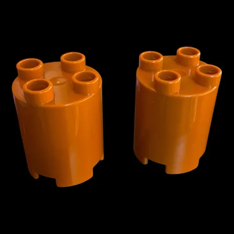 lot of 2 brown Duplo bricks-  2X2 pillar bricks - combined shipping (BRN17)