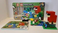 LEGO Minecraft: The Wool Farm (21153) Complete With Box And Instructions