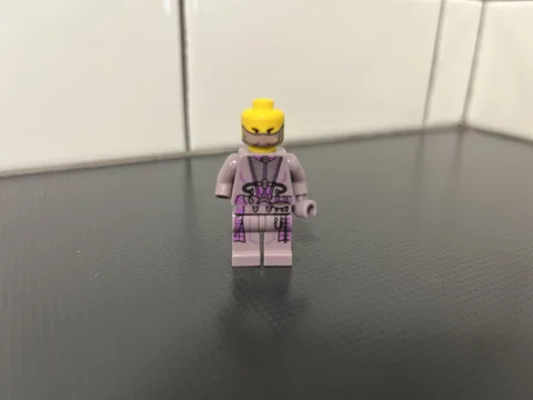 LEGO Star Wars Minifigure Zam Wesell SW0059 Set 7133 Missing Hand And Helmet
