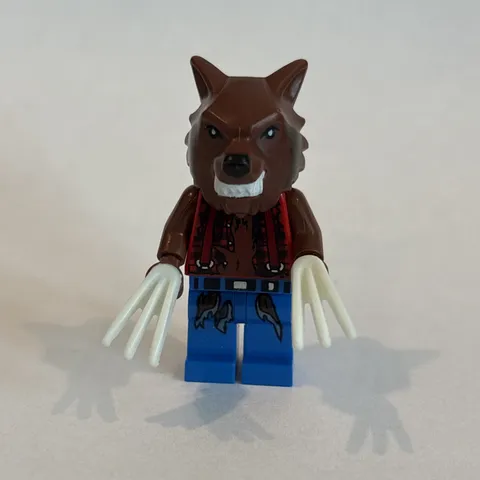 LEGO Monster Hunters Werewolf Minifigure With Glow In The Dark Claws Mof003