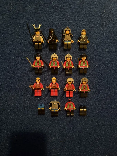 LEGO vintage Castle Samurai/Ninja Lot Minifigures and accessories