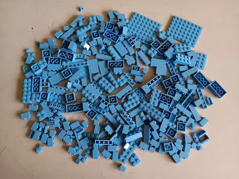 LEGO BULK LOT 300 MEDIUM BLUE PLATES BRICKS  & SPECIALTY PIECES