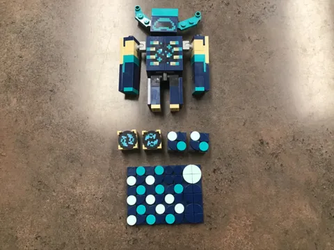 Lego Minecraft Warden Minifigure with EXTRAS