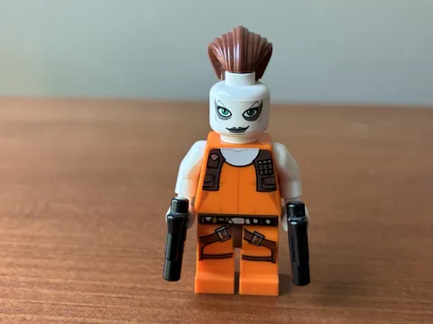 LEGO Star Wars Aurra Sing Minifigure From Set #7930 Clone Wars