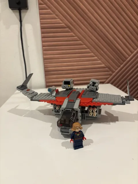 LEGO Marvel: Captain Marvel and The Skrull Attack 76127 Incomplete