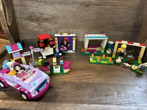 LEGO Friends Lot 41001, 41011, & 41013 Mia’s Magic Tricks, Soccer, Sports Car