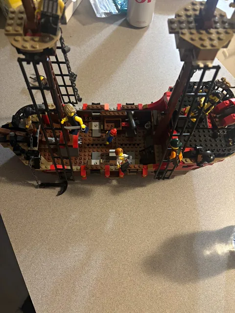 LEGO Brick Bounty Pirates Incomplete Rare Minifigs!
