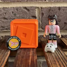 Roblox Celebrity Series 8 Star Sorority: Ella McStudy WITH CODE