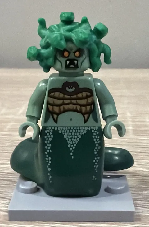 LEGO Medusa Minifigure Series 10 Collectible Minifig CMF 71001 Complete
