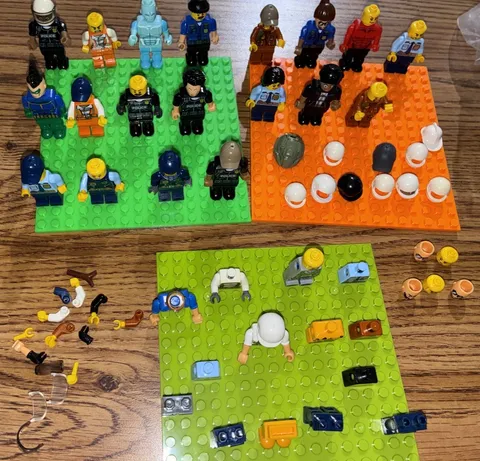 LEGO Lot Minifigures/Parts, Accessories, Baseplates/ vehicles/windows/ weapons 