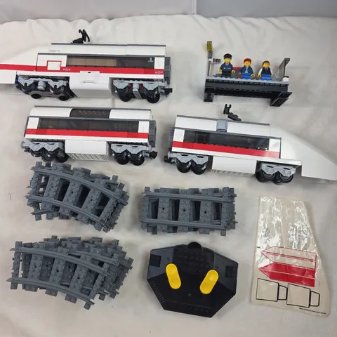 Lego7897 City Passenger Train Pre-Owned with Remote, Track, Minifigs, Stickers