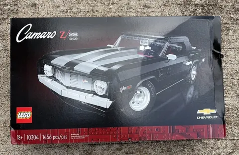 Brand NEW Damaged Box 100% Sealed LEGO Icons: Chevrolet Camaro Z28 (10304)