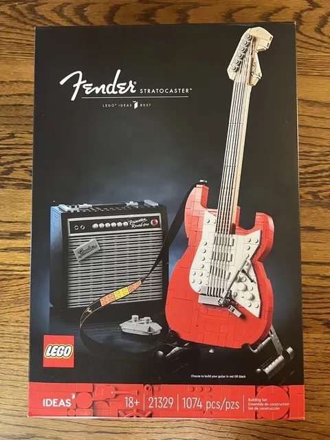 LEGO Ideas: Fender Stratocaster Guitar (21329) Complete NIB SEALED
