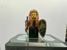 Lego Series 9 Collectible Minifigures 71000 - Forest Maiden With All Accessories