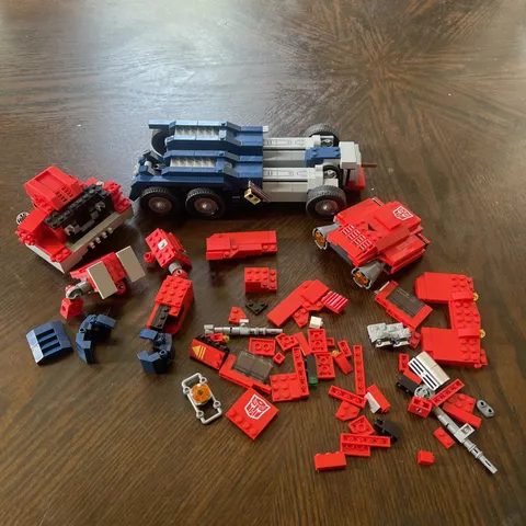 LEGO Icons #10302: Transformers Optimus Prime  INCOMPLETE | Free Shipping!!!