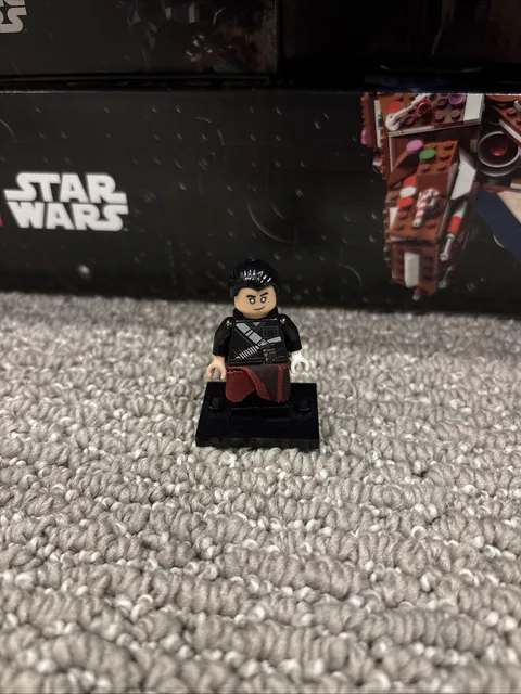 LEGO Star Wars Chirrut Imwe Minifigure 75152