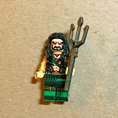 Lego-like DC Comics AQUAMAN - Minifigure Custom / Jason Mamoa DCEU