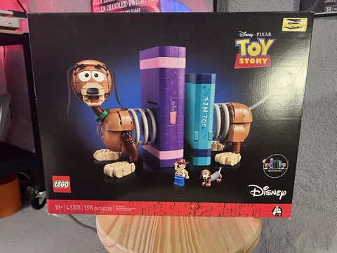 Sealed LEGO Toy Story 43301 Slinky Dog