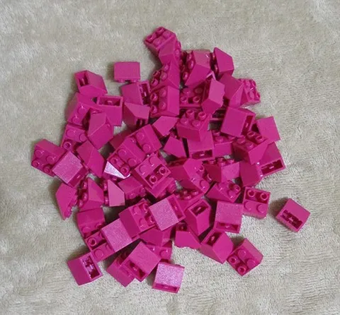 LEGO Slope, Inverted 45 2 x 2 w/ Flat Bottom Pin Magenta no. 3660 (Qty 72) *NEW*