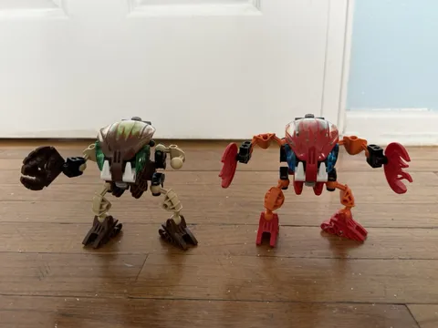 LEGO BIONICLE Bohrok lot of 2