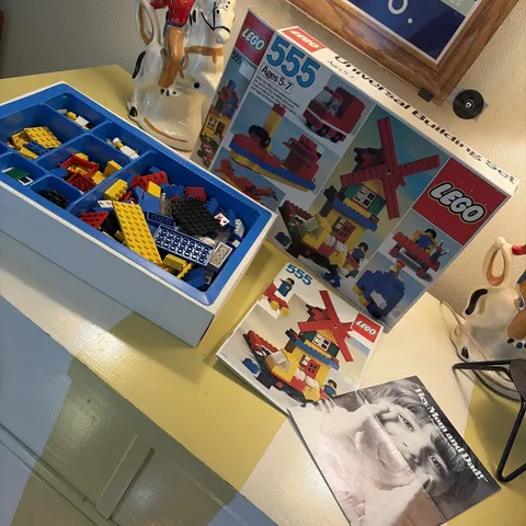 VINTAGE 1981 Lego set 555 basic building set BOX ERROR? Universal