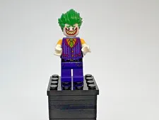 LEGO DC Super Heroes Minifigure - The Joker Vest - SH0307 from set 70906