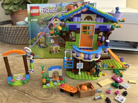 Lego Friends 41335 - Mia's Tree House Used but I believe all pieces are included