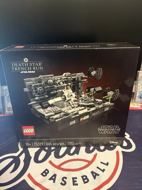 LEGO Star Wars Death Star Trench Run 75329 New Sealed