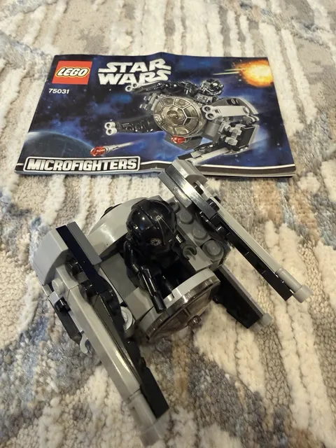 LEGO Star Wars Microfighters 75031 TIE Interceptor Microfighter TIE Pilot