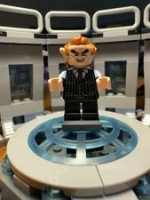 LEGO 76417 : Harry Potter Gringotts Minifigures Never Assembled
