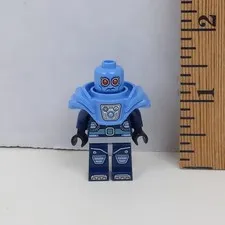 LEGO DC Comics Super Heroes Minifigure Mr Freeze Blue Armor Batman Villain