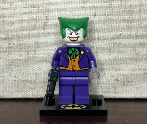 2006 LEGO Batman: The Joker Minifigure, bat005, Set 7782 & 7888. Rare Vintage 