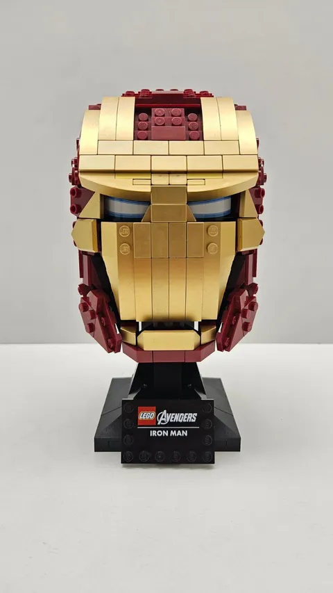 LEGO set #76165 Iron Man helmet bust Marvel Super Heroes Statues Avengers
