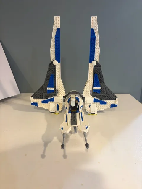 LEGO Star Wars: Pre Vizsla's Mandalorian Fighter (9525)