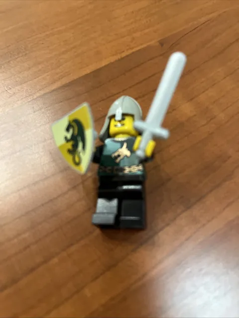 Lego Dragon Knight Quarters Minifigure Shield Castle Kingdoms