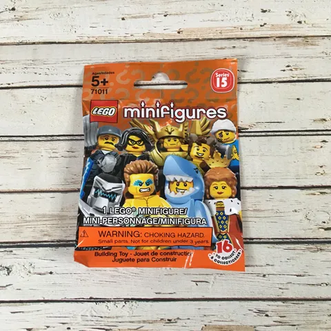 New Sealed Lego Minifigures Series 15 Tribal Woman w/ Baby Native American