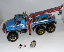Mostly Complete Lego 42070 Technic 6x6 All Terrain Tow Truck HTF Retired