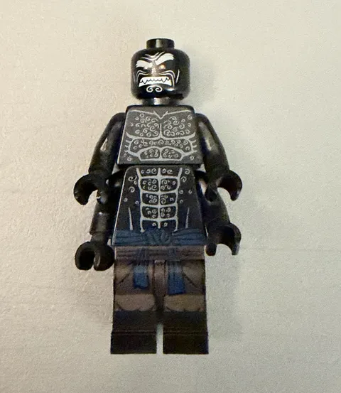 LEGO Ninjago Garmadon Minifigure Black Armor Pattern