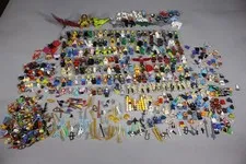 100+ Lego Minfigures Minifigs with Weapons Heads Body Parts Helmets Accessories