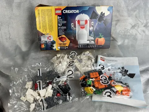 LEGO 40772 Celebration Series Luminous Ghost with LIGHT BRICK Halloween Open Box