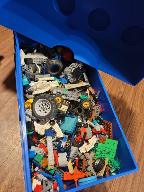 BLUE LEGO XL CLASSIC STACKABLE 8-Stud Storage Brick (Full of Legos) 