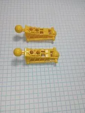 2 Lego 47297 Yellow Bionicle Toa Metru type Leg Lower Section Genuine WYSIWYG