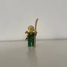 LEGO Ninjago minifigure Lloyd robe tournament of elements njo123