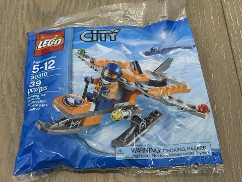 NISB LEGO Arctic Mini Airplane 30310 City Arctic 39 Pieces Polybag Minifigure