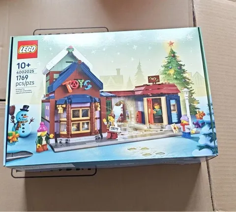 LEGO 4002025 Christmas Set Employee Exclusive 1769 pcs City Building Toy Brand N