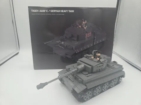 Lego Brickmania Tiger Tank (Lego Bricks)