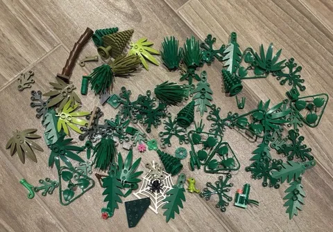 Huge Vintage LEGO Pirates Islander Bush Green Palm Tree Leaf Seaweed Lot