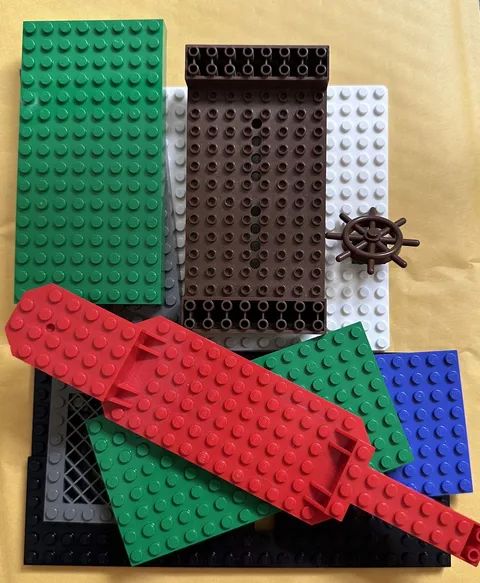 LEGO Unique Lot Boat Hull & Train Base & 8 X 8 Lattice & 16 X 16 Baseplate