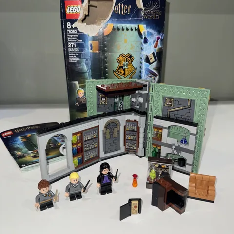 LEGO Harry Potter: Hogwarts Moment: Potions Class (76383) Used W/ Box & Manual