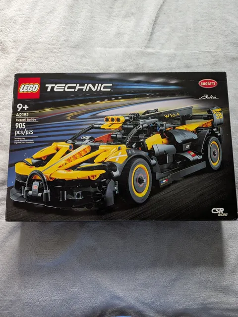 LEGO Technic 42151 Bugatti Bolide Race Car Set 905pcs 9+ Box